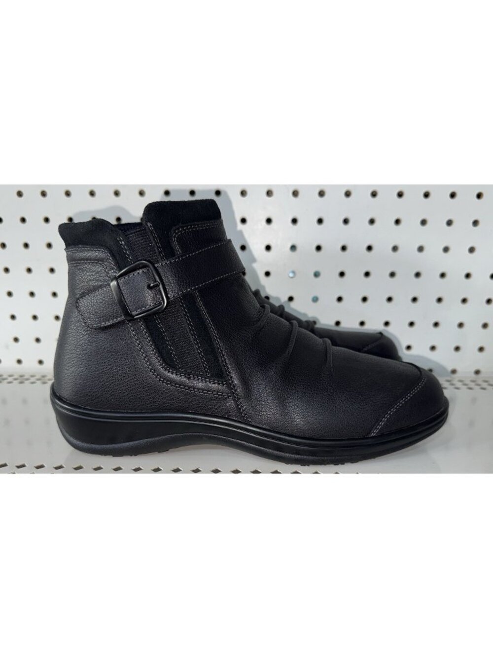 Orthofeet Heidi Womens Water Repellent Orthopedic Diabetic Boots Size 9 Black